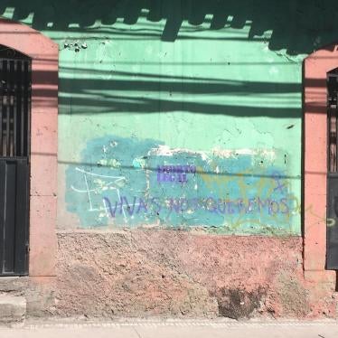 Graffiti promoting legal abortion and women’s rights on a street in central Tegucigalpa, Honduras where public protests and demonstrations often take place. Vivas nos queremos (“We want to live”) is a slogan used in campaigns across Latin America.