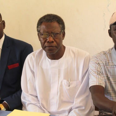 Chadian civil society leader Mahamat Nour Ibédou (center) attends a press conference in N'Djamena, Chad, February 5, 2018.