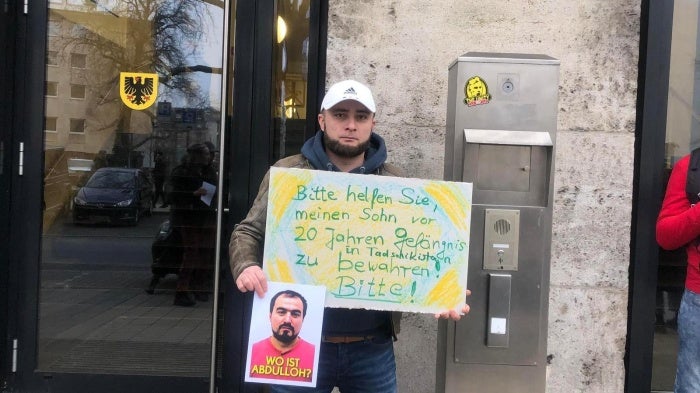 Dilmurod Ergashev at a demonstration in Berlin on December 23, 2022 in support of Abdullohi Shamsiddin who was detained and ultimately deported to Tajikistan in January 2023.